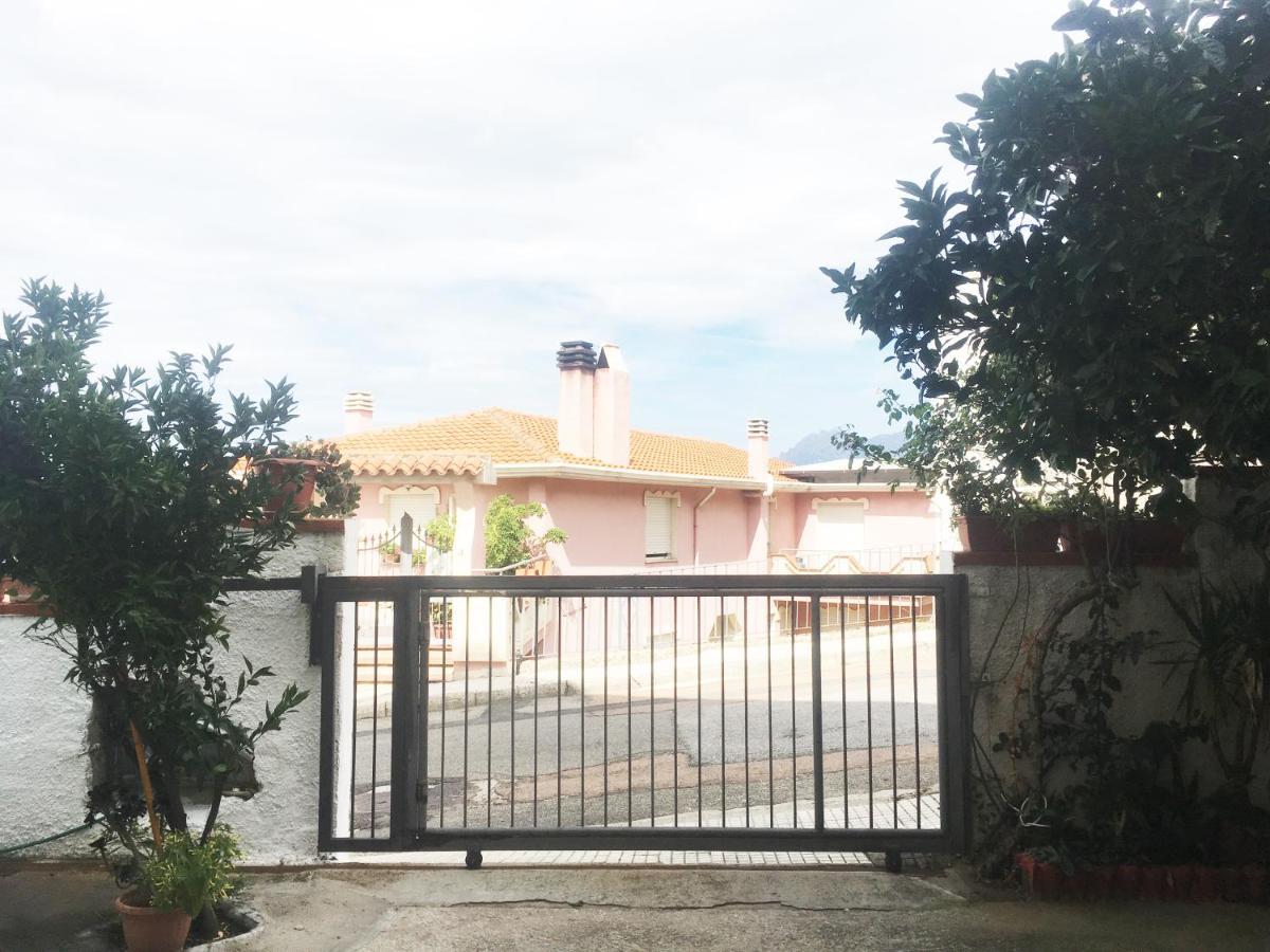 Bed And Breakfast Da Antonio - ออร์โกโซโล ภายนอก รูปภาพ